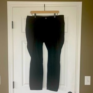 Old Navy Rock Star Super Skinny Low Rise 16short